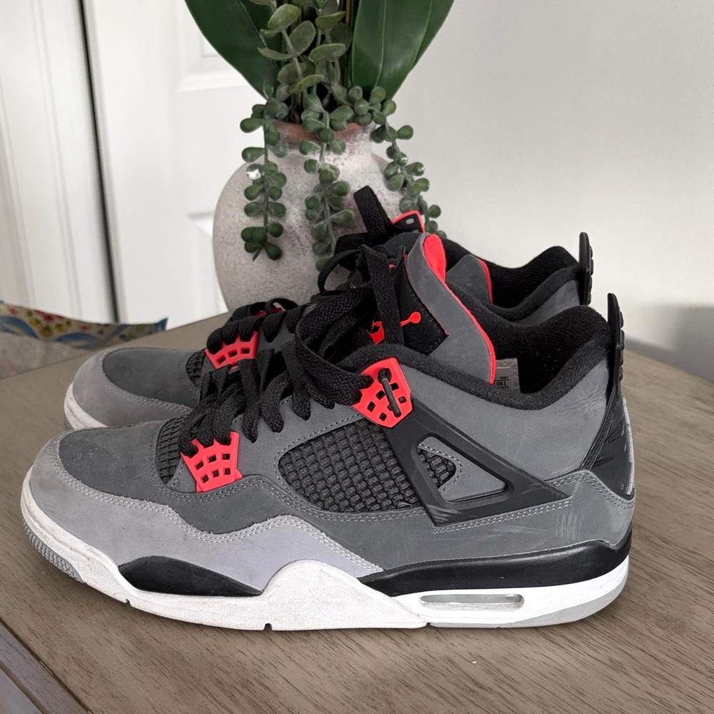 Jordan 4 Infared